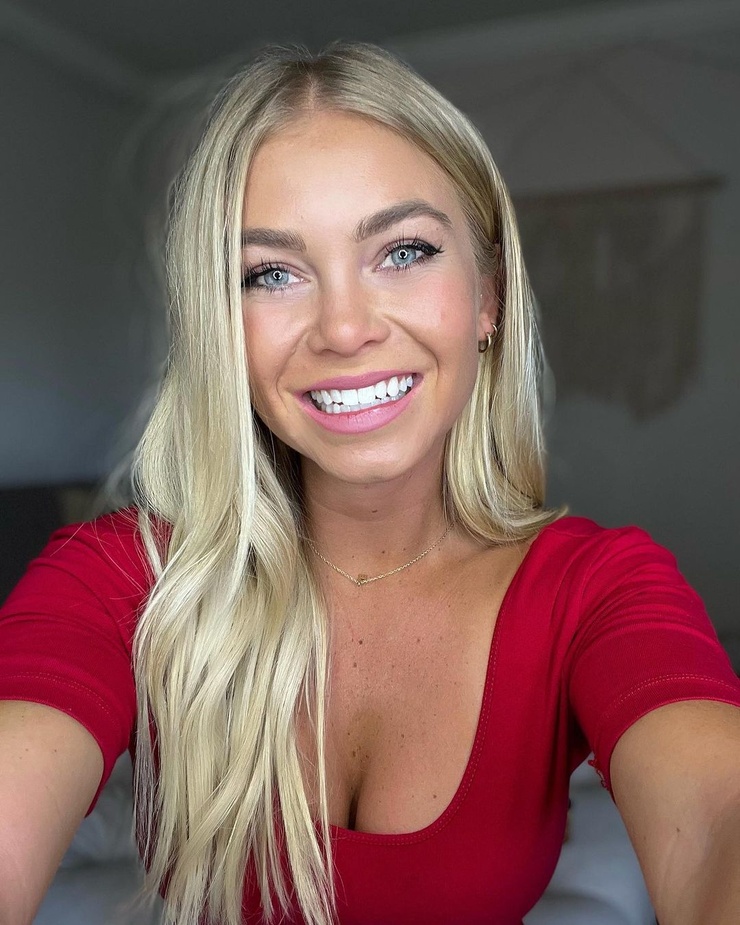 Picture of Hailey Ostrom
