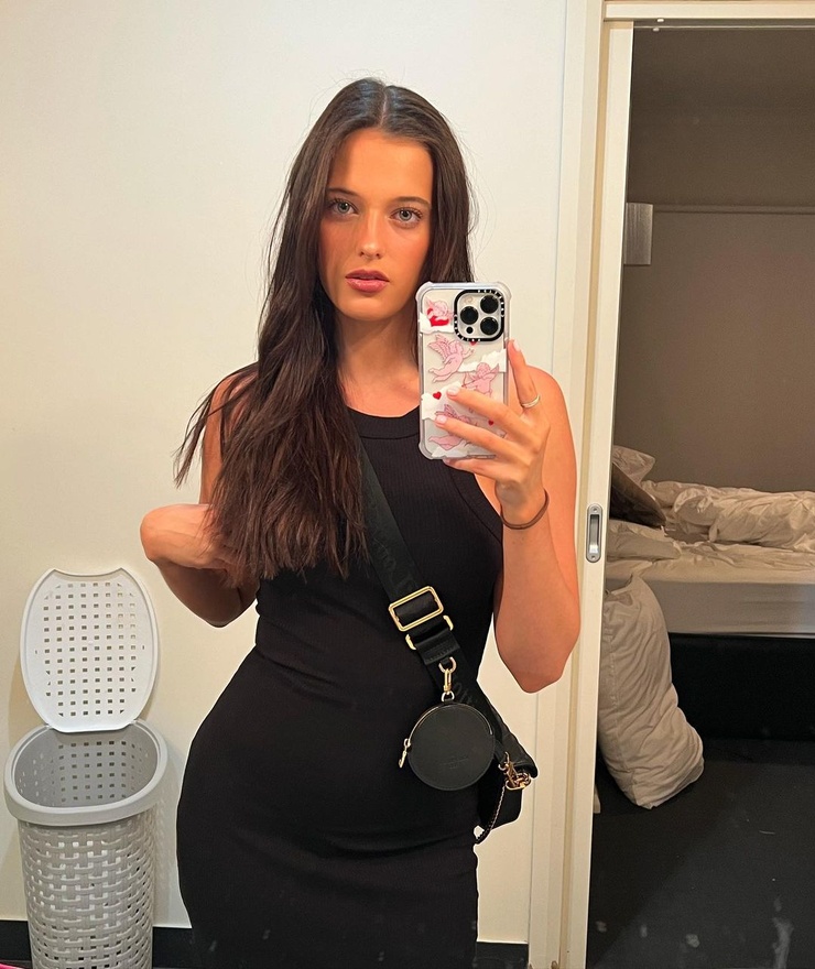 taya brooks