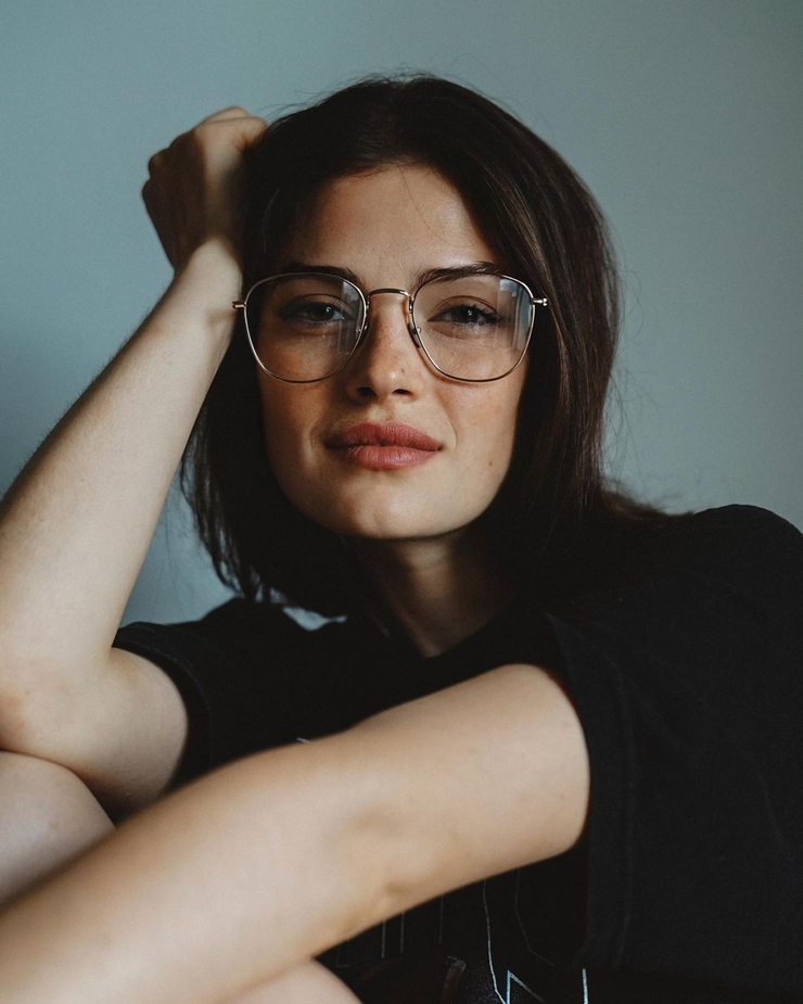 Eve Dumon