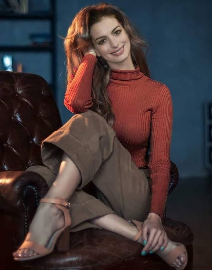 Anne Hathaway Anne Hathaway