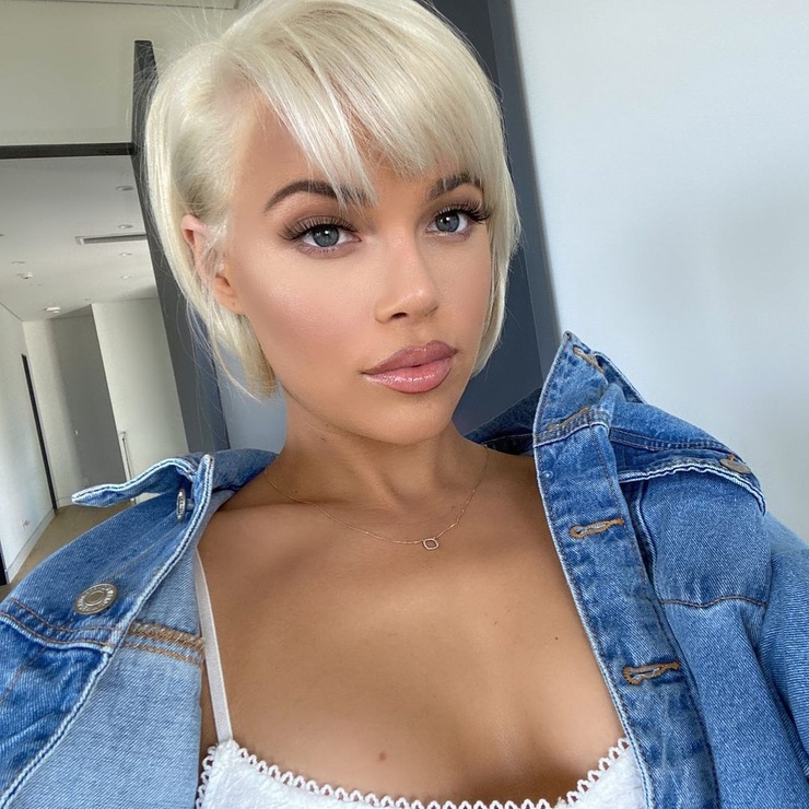 Ashley Martelle Ashley Martelle