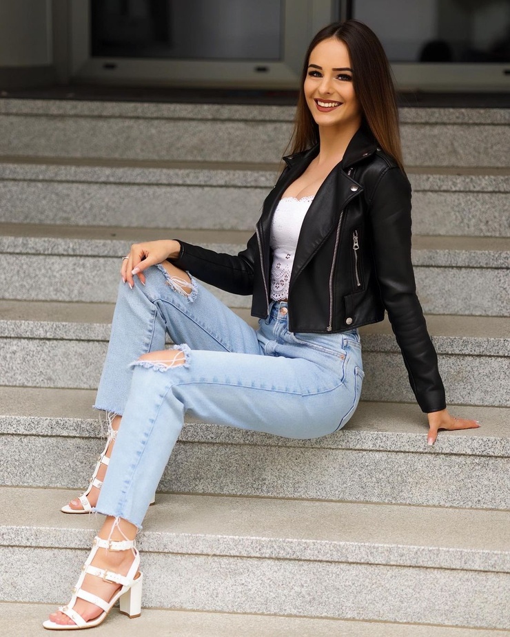 Julia Hofer