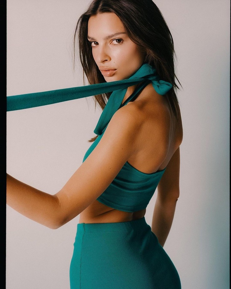 Emily Ratajkowski