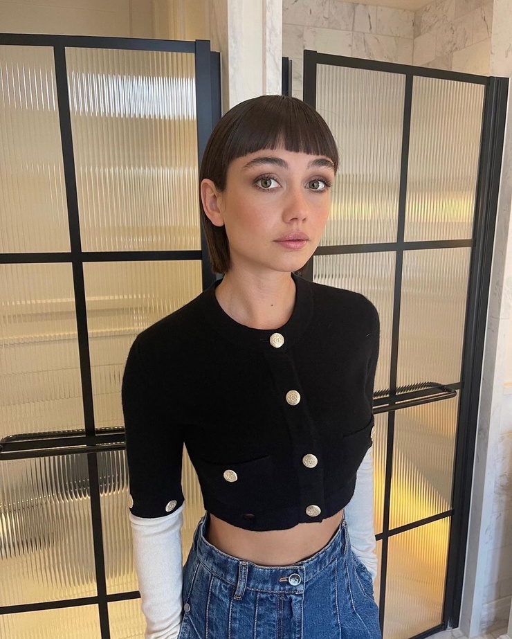 Sydney Chandler Sydney Chandler