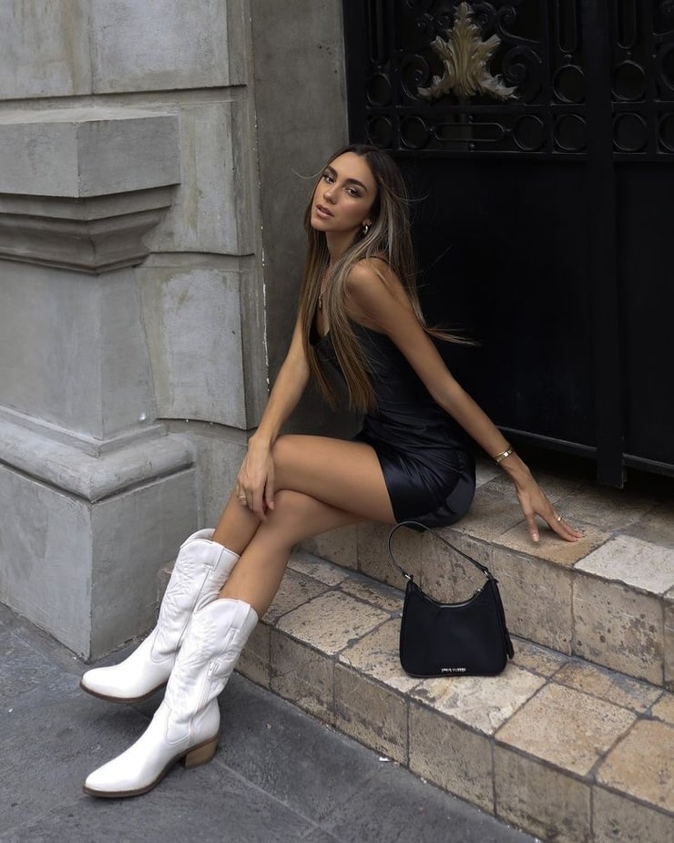 Picture of Luana Barron