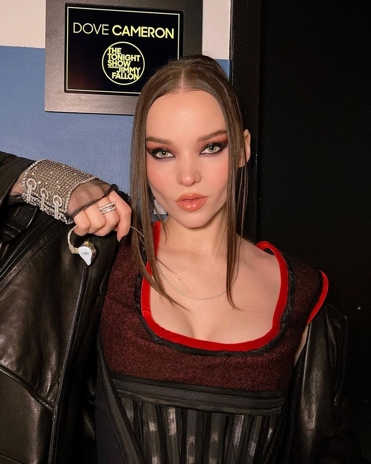 Dove Cameron