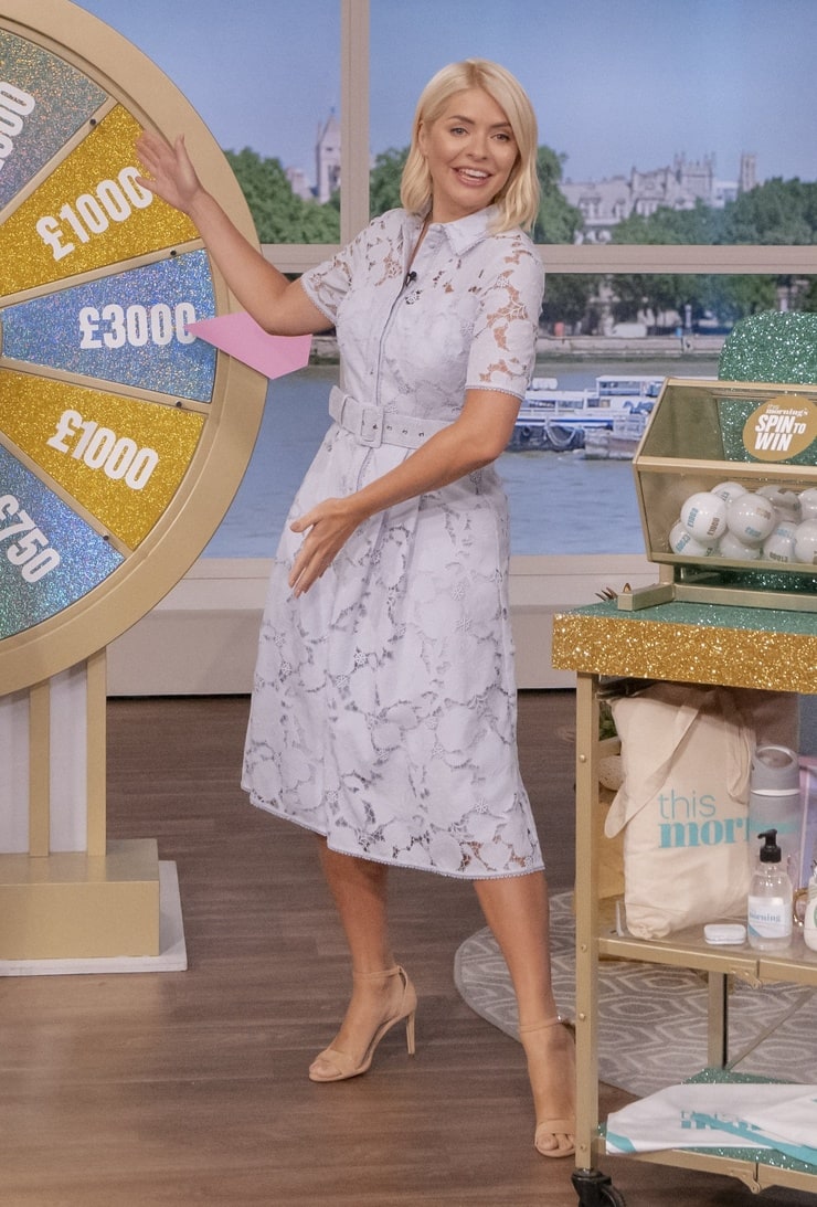 Holly Willoughby picture