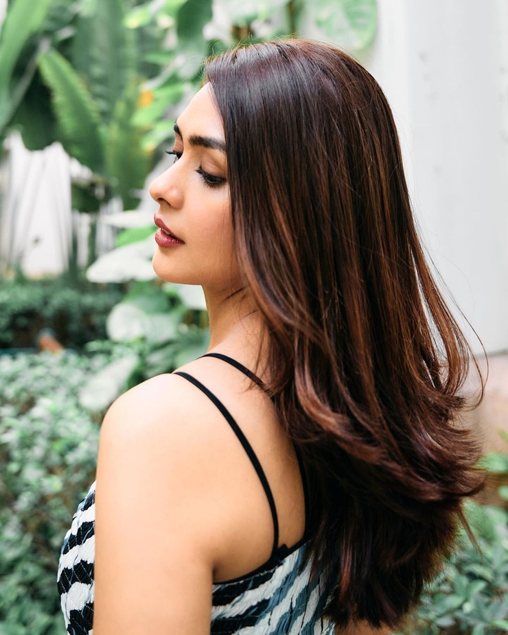 Mrunal Thakur