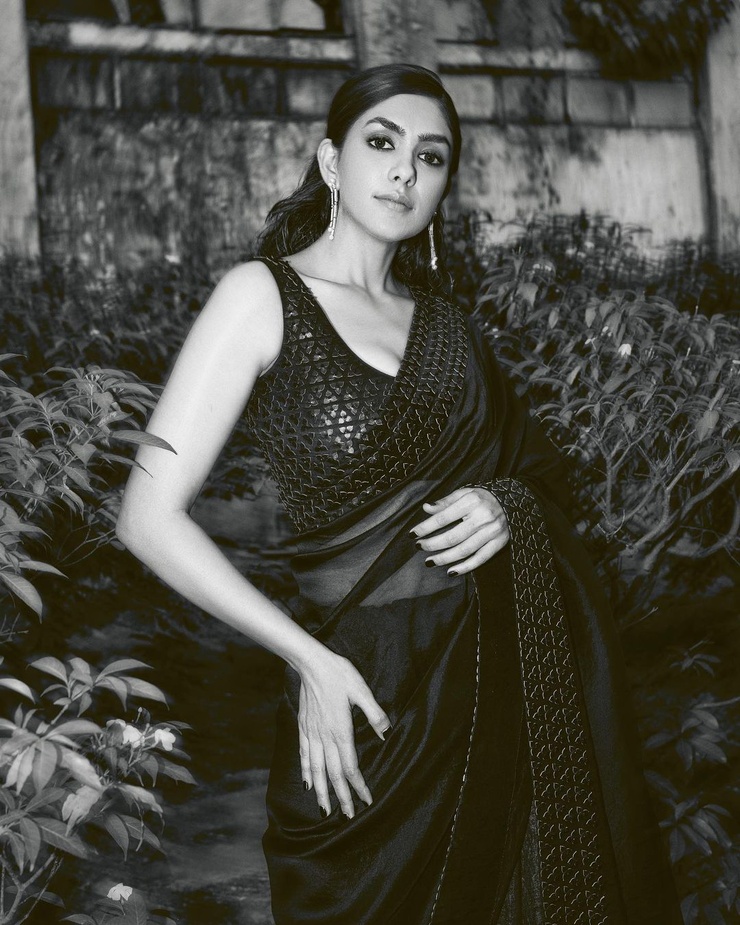 Mrunal Thakur