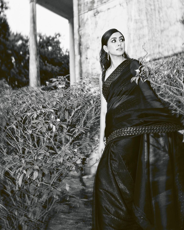 Mrunal Thakur