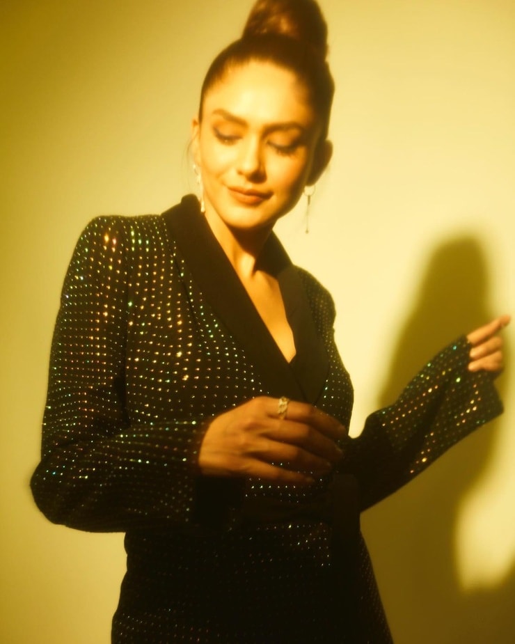 Mrunal Thakur