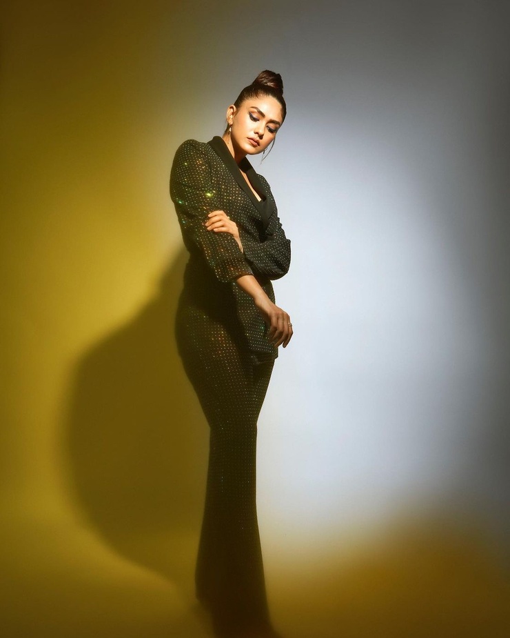 Mrunal Thakur