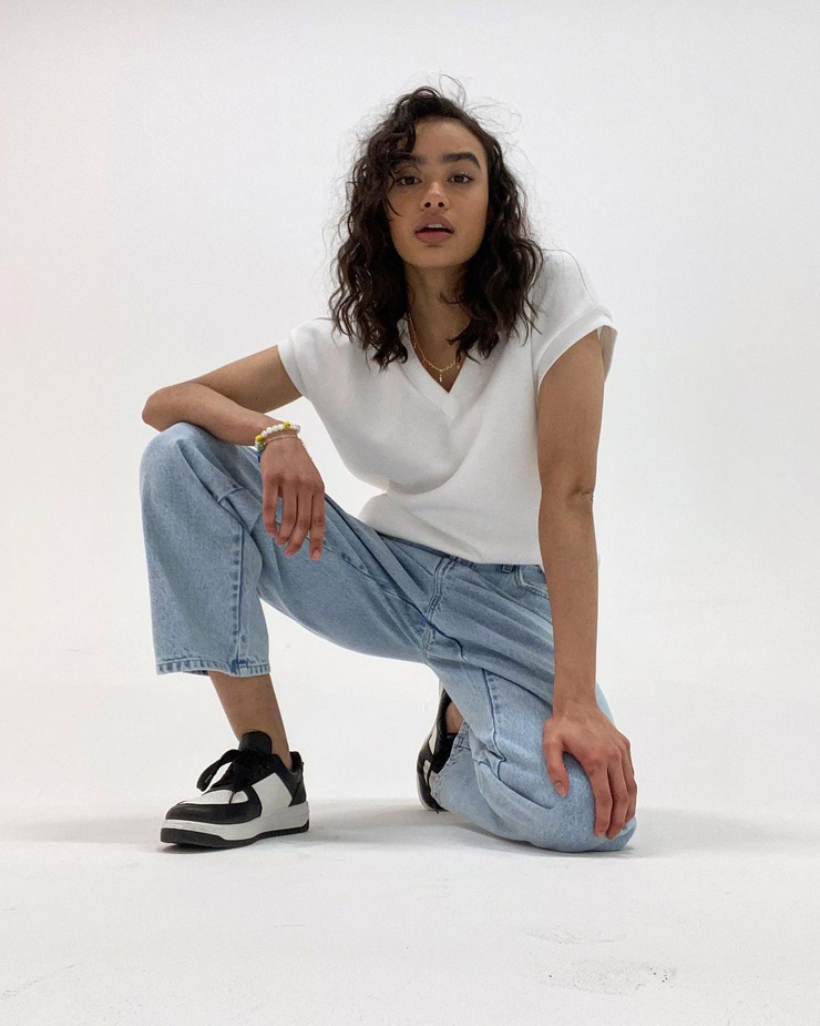 Aine Noelle
