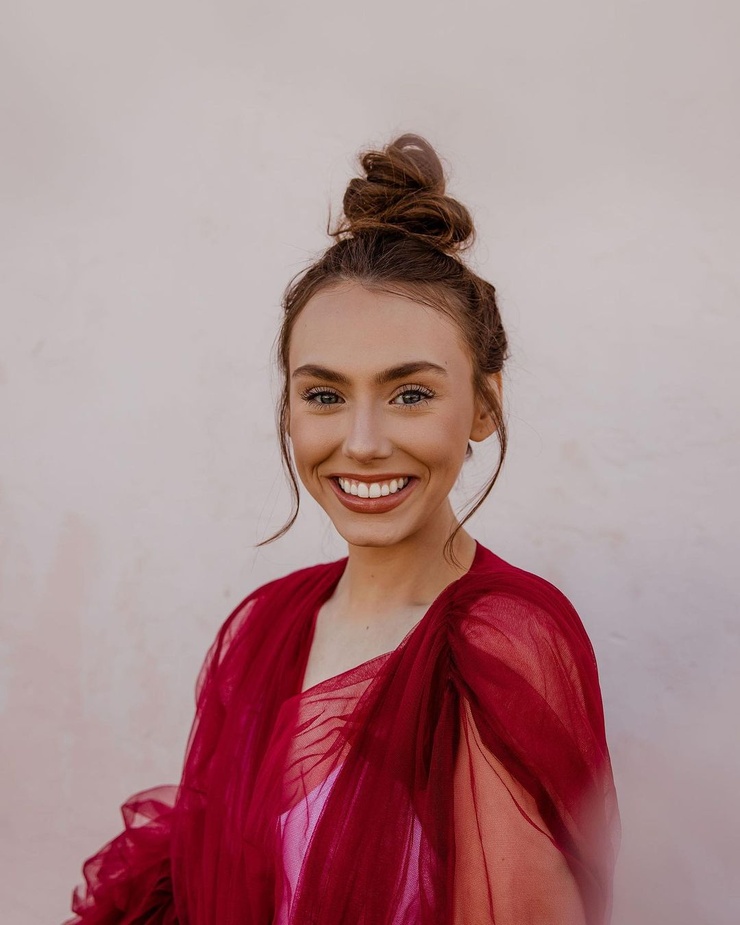 Savannah Bakarich