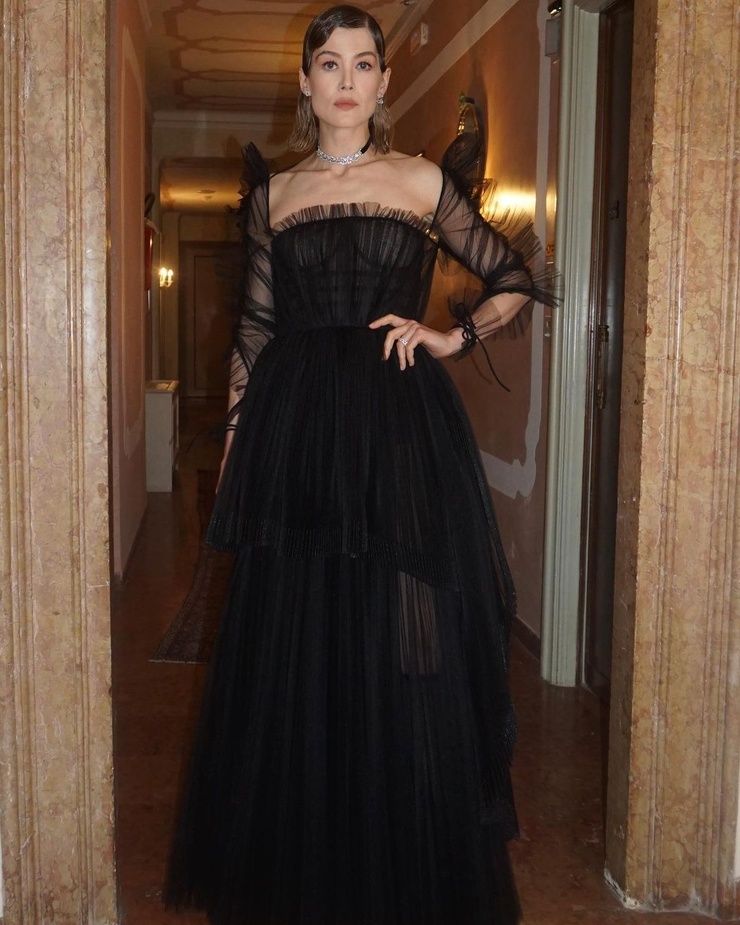 Rosamund Pike