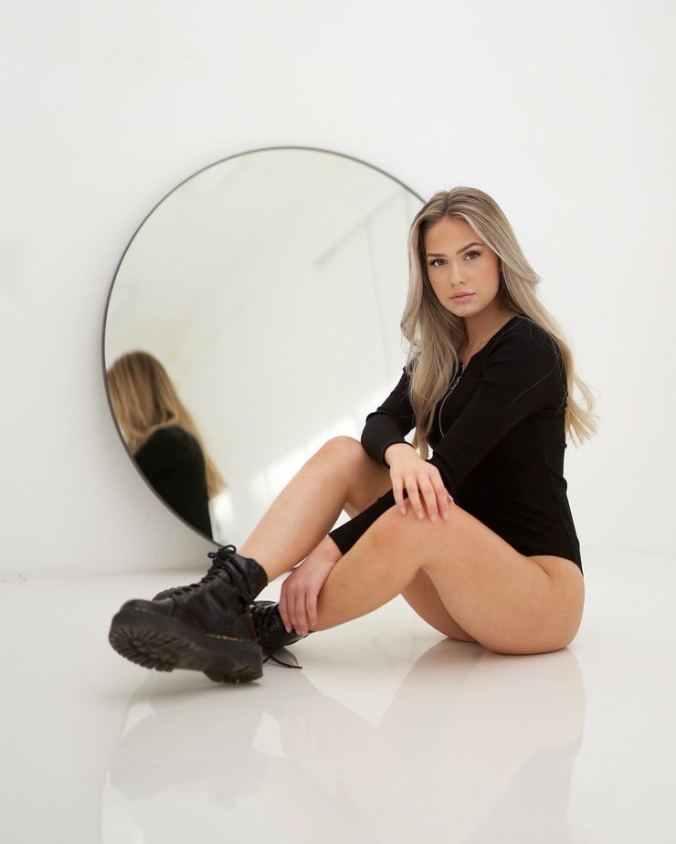 Alina Nitschke Alina Nitschke