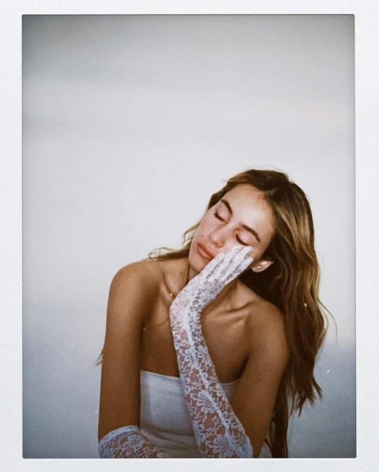 Nell Verlaque