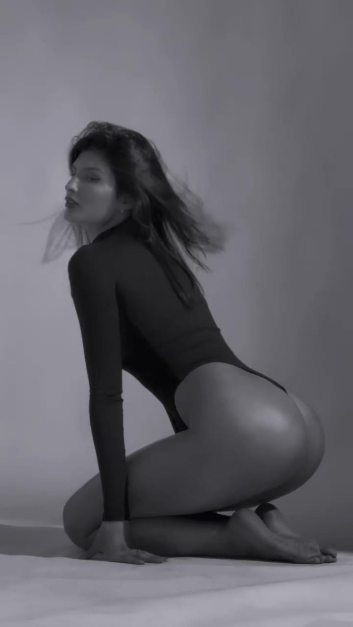 Yael Cohen (model) Yael Cohen (model)