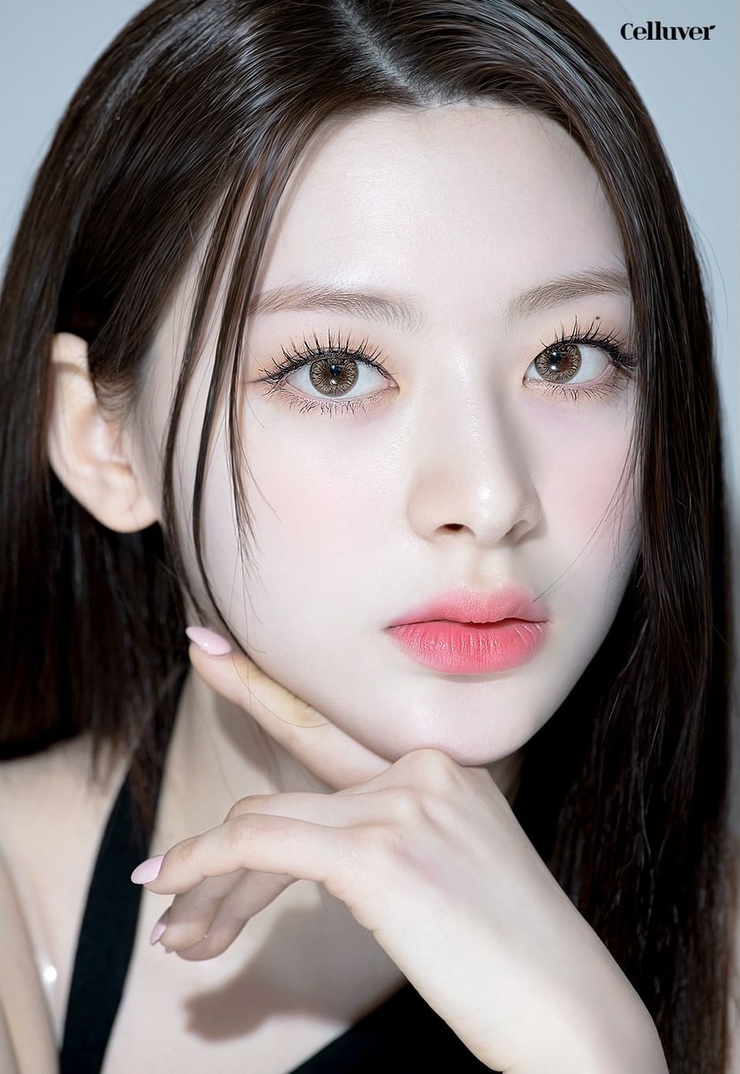 Seeun (STAYC)