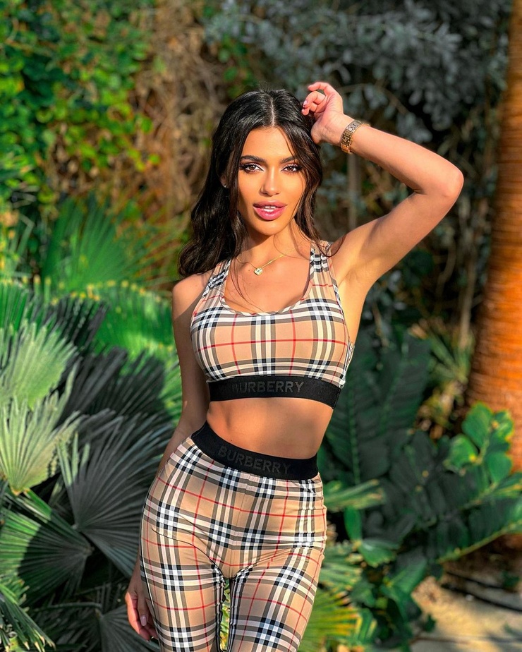 Karina Kapris Karina Kapris