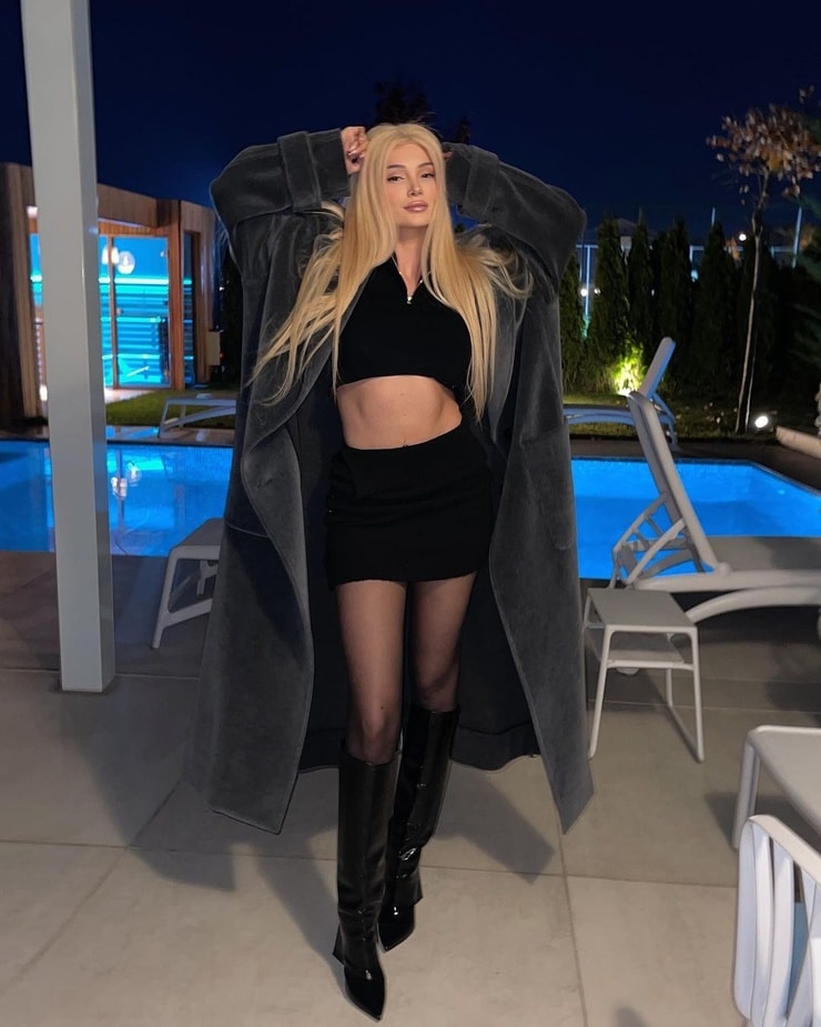 Era Istrefi