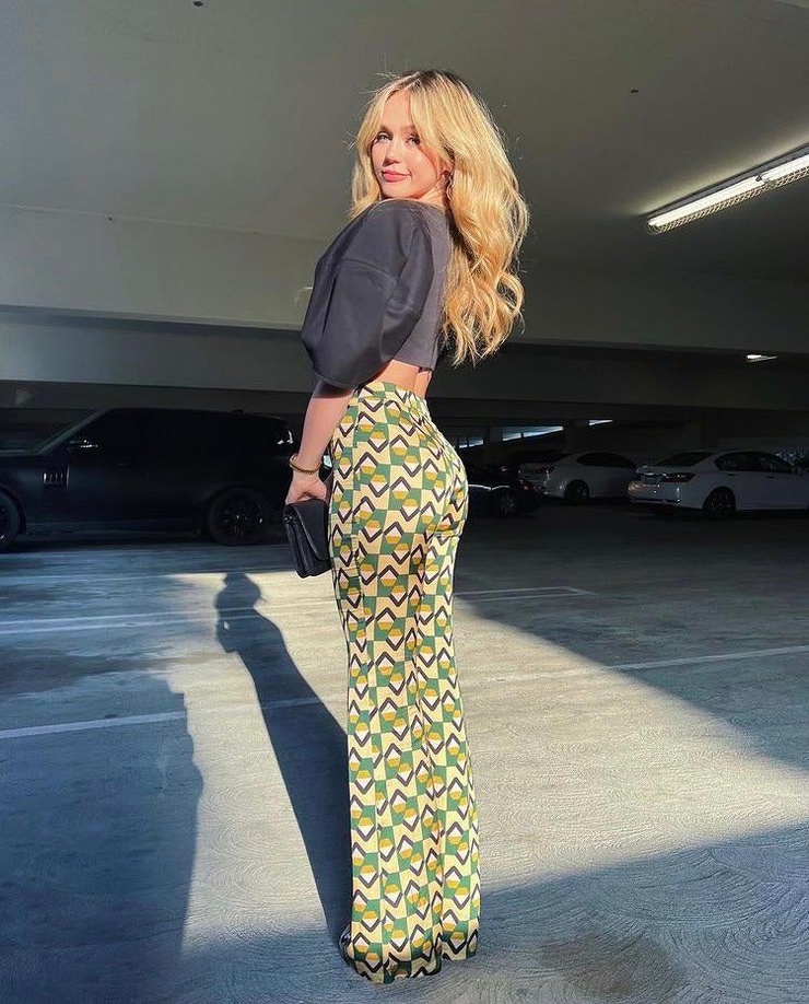 Brec Bassinger Brec Bassinger
