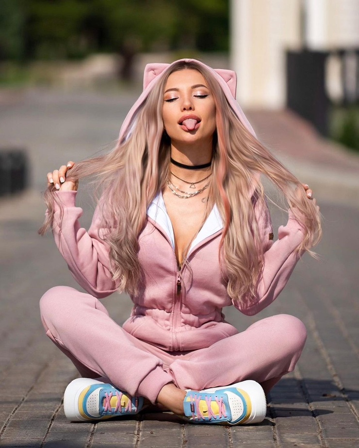 Juli Sergeeva Juli Sergeeva