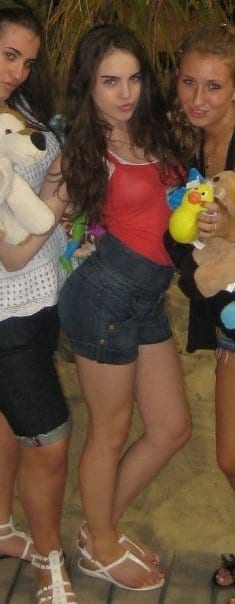 Elizabeth Gillies Elizabeth Gillies