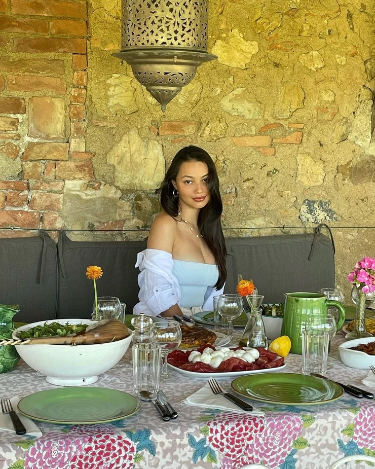 Fiona Barron Fiona Barron
