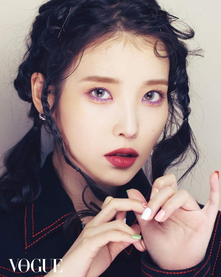 IU