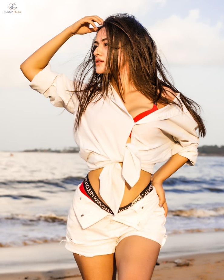 Aahna Sharma