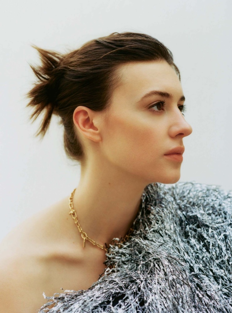 Daisy Edgar-Jones