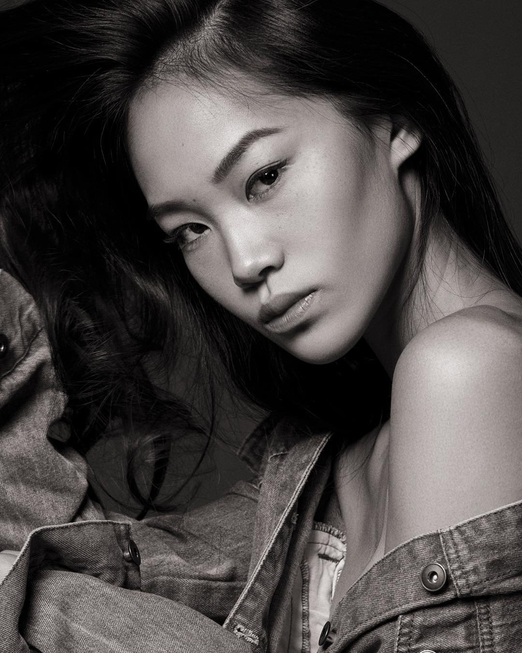 CHLOE YU