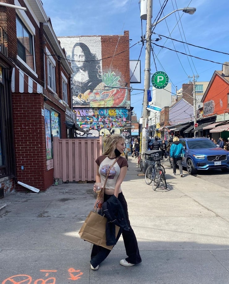 Alyvia Alyn Lind Alyvia Alyn Lind
