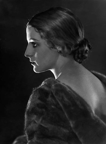 Evelyn Holt
