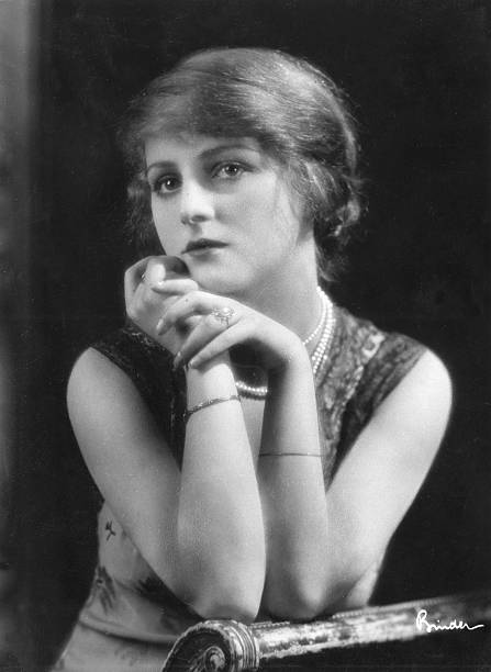 Evelyn Holt