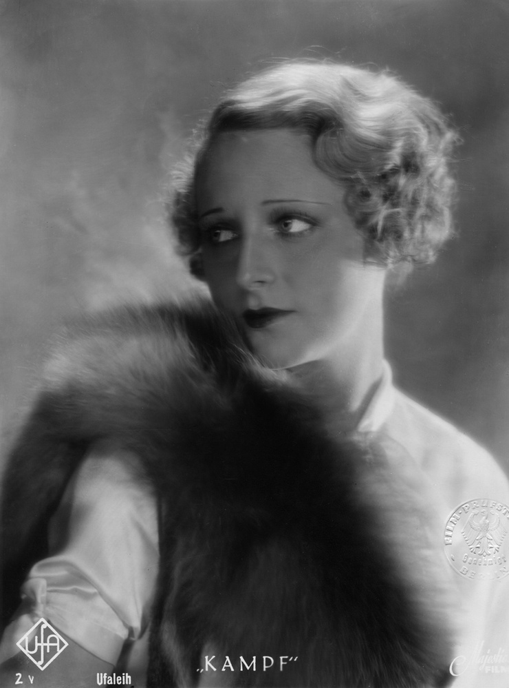 Evelyn Holt