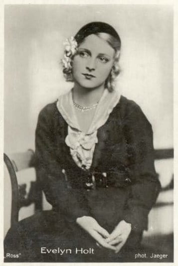 Evelyn Holt