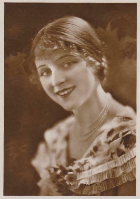 Evelyn Holt