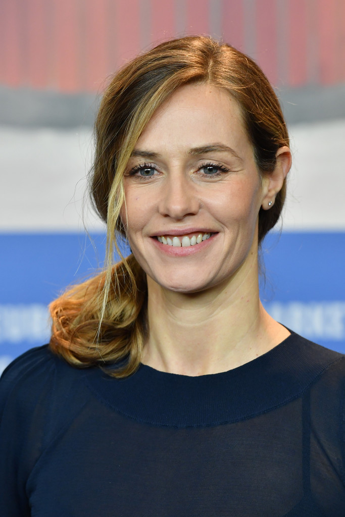Cécile De France