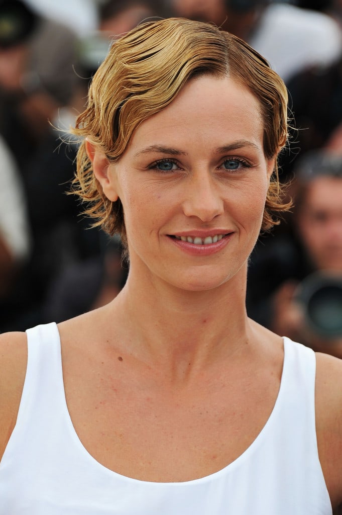 Cécile De France