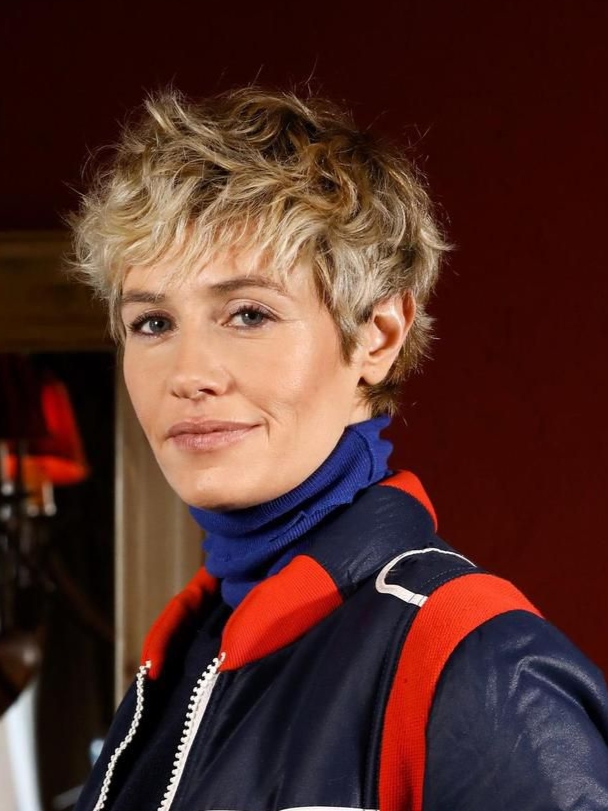 Cécile De France
