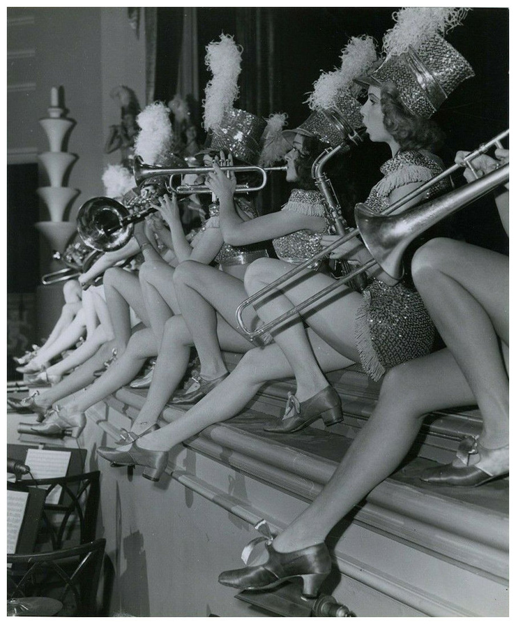 Step Lively (1944) Step Lively (1944)