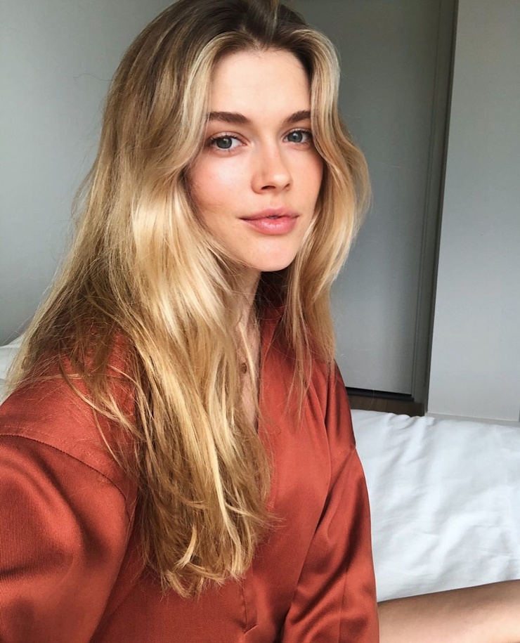 Victoria Lee Victoria Lee