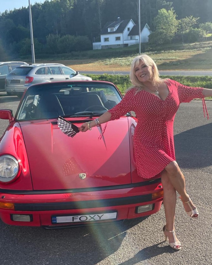 Samantha Fox