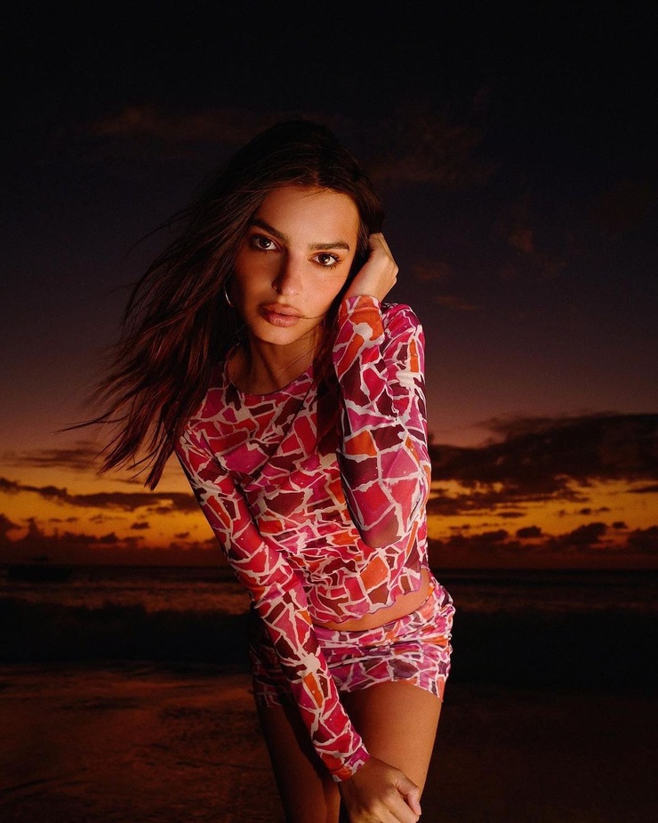Emily Ratajkowski