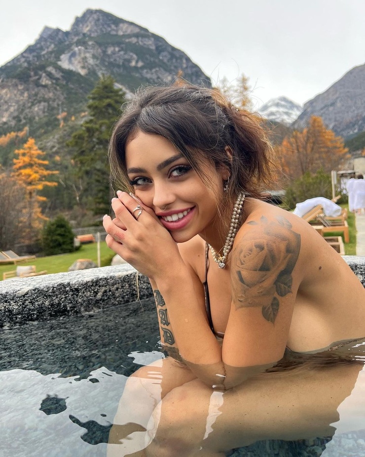 Christina Bertevello Christina Bertevello