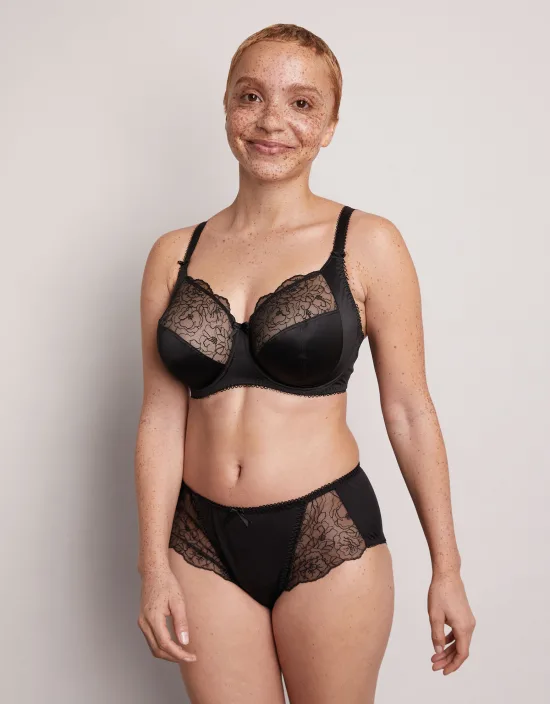 Coral Kwayie
