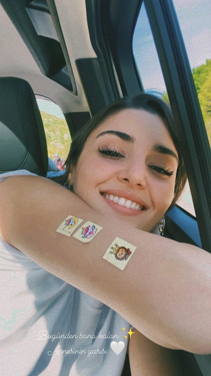 Hande Erçel Hande Erçel