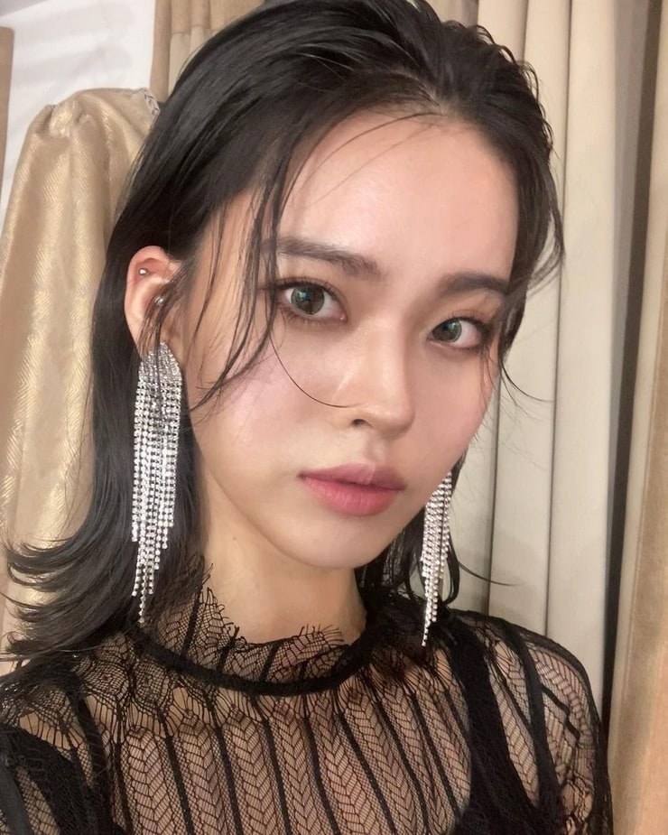 Jin-joo Lee Jin-joo Lee
